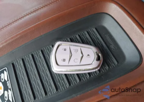 2018 Cadillac Escalade Esv Premium Luxury z USA, uszkodzony, nr VIN 1GYS4JKJ4JR233864